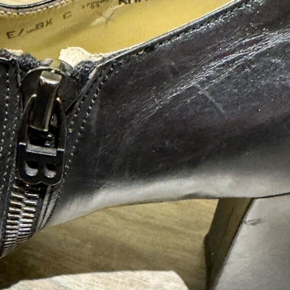 Bally black leather 3.5 bootie heels. Size 8.5 - Picture 9 of 9